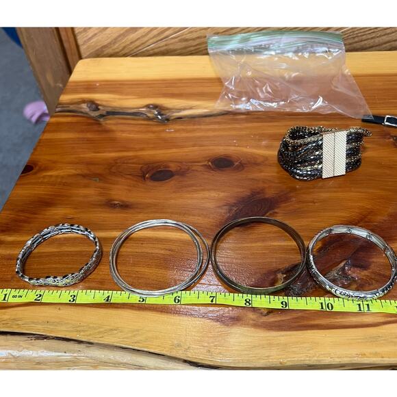 Bracelet Lot 11 Pieces Silver Black Gold Tone Stacking Shimmer Bangles Filigree - Picture 9 of 13